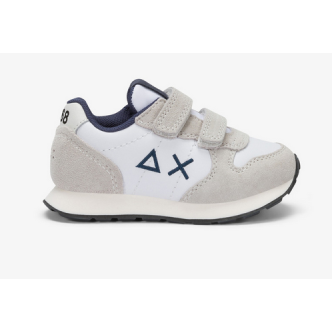 Caratterisctiche del prodotto:
• Scarpa bambini sneaker sport e tempo libero

• Fondo in gomma
• Calzata: Regolare
• Plantare...